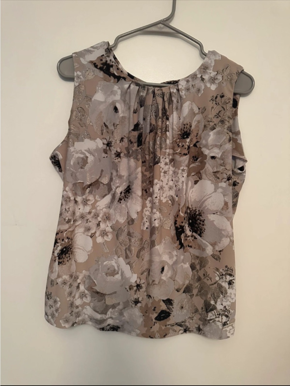 Calvin Klein Taupe and Gray Floral Pleated Sleeveless Camisole